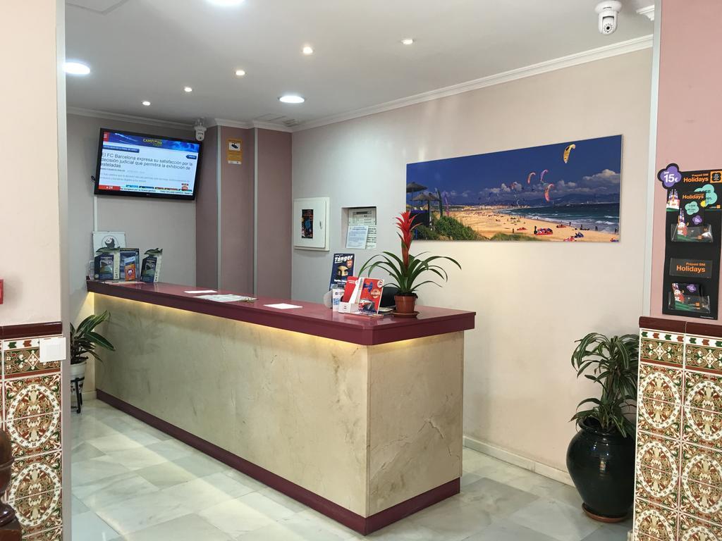 Hostal Tarik Hotel Тарифа Екстериор снимка