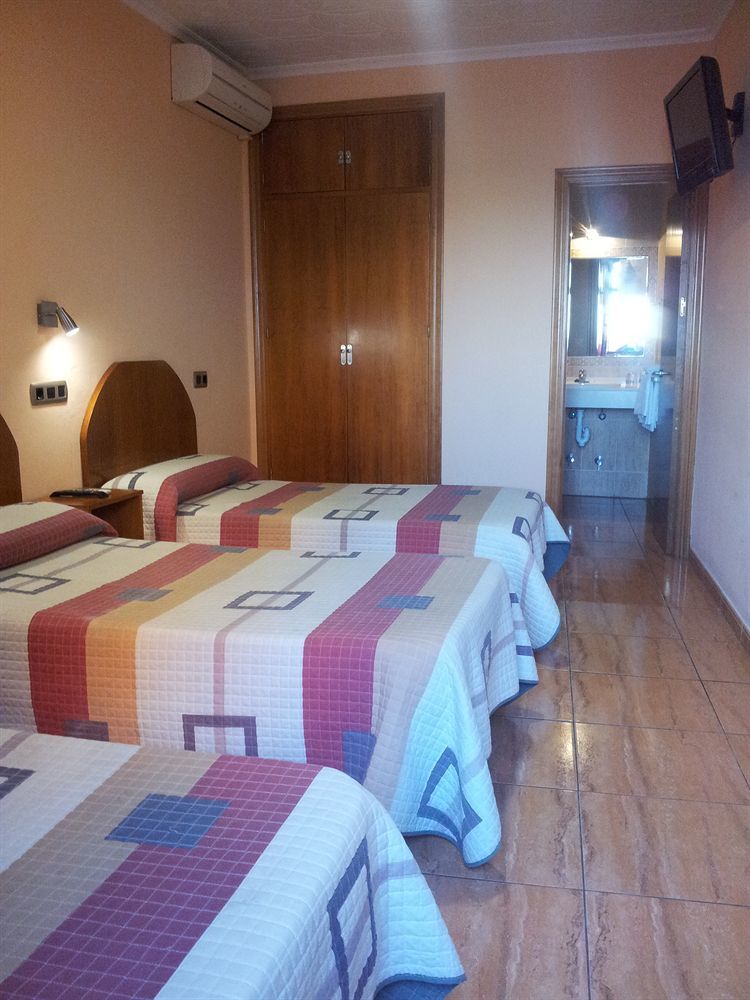 Hostal Tarik Hotel Тарифа Екстериор снимка